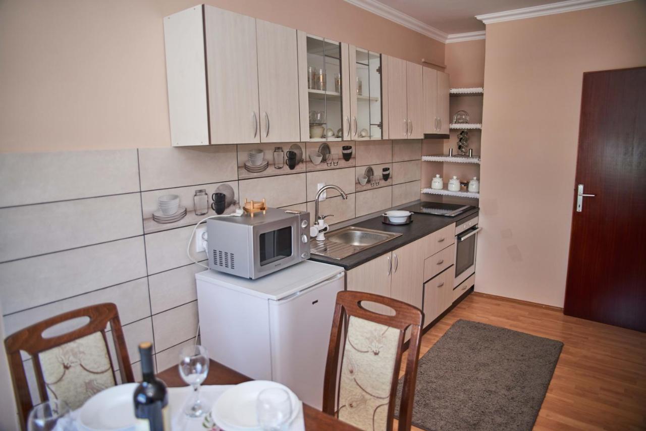Apartman Ana Bečej Esterno foto